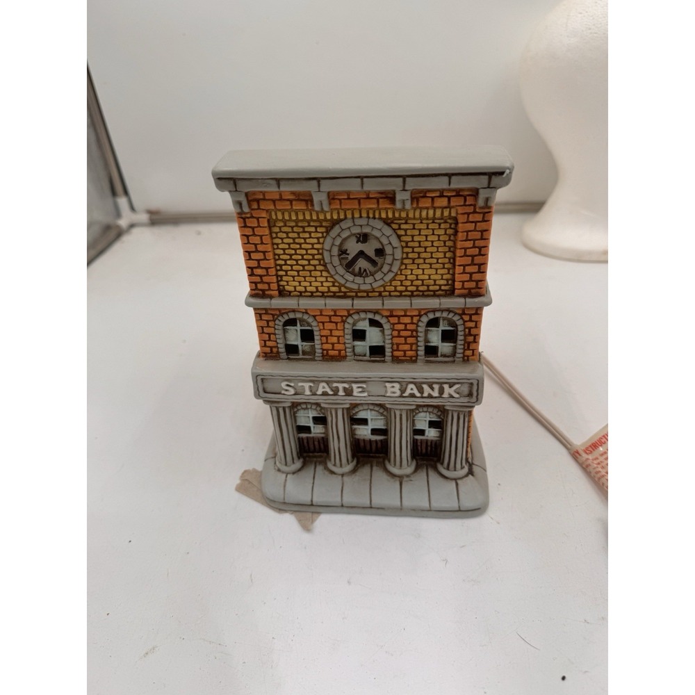 Vintage Lefton Colonial Christmas Village State Bank 1987 W Cord & Deed 24302Q
